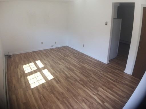 309 N Main St - Photo 3 of 18