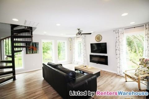 607 S 4th St - Photo 3 of 19