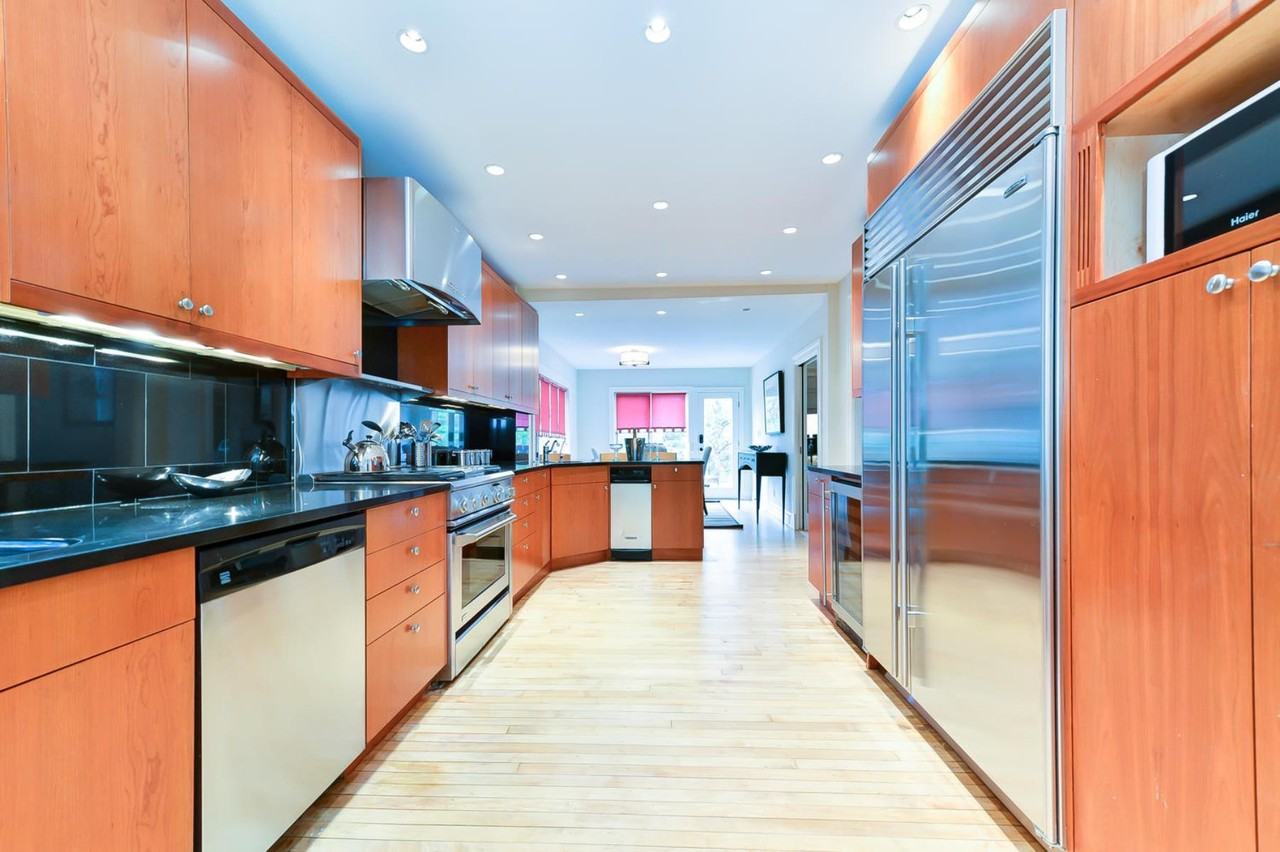 4629 30th St NW - Photo 3 of 46