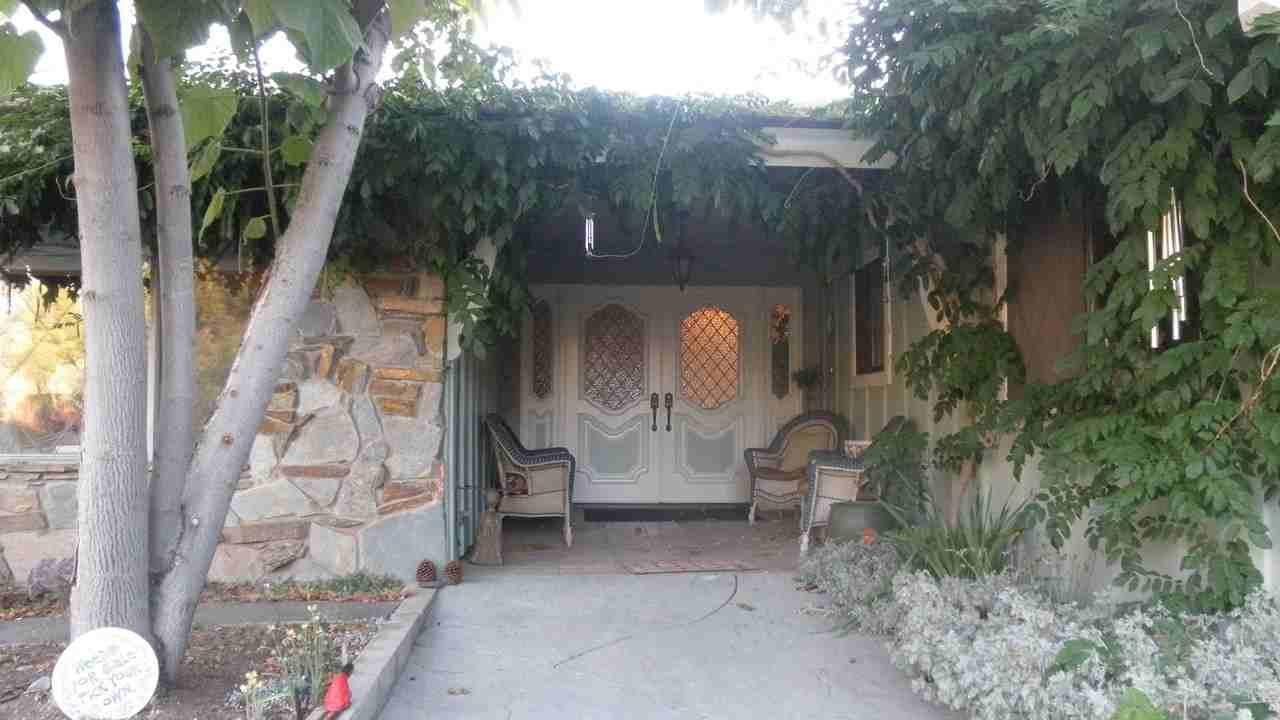 33530 Steele St - Photo 2 of 17