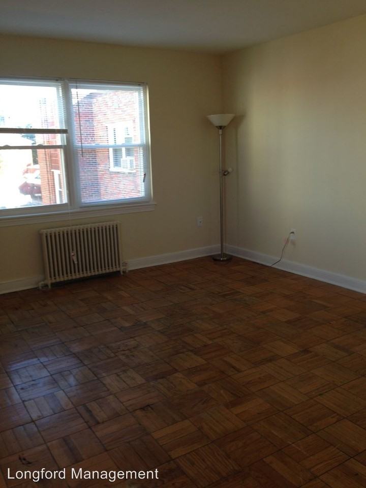 1720 - 1726 North Quinn St - Photo 3 of 9