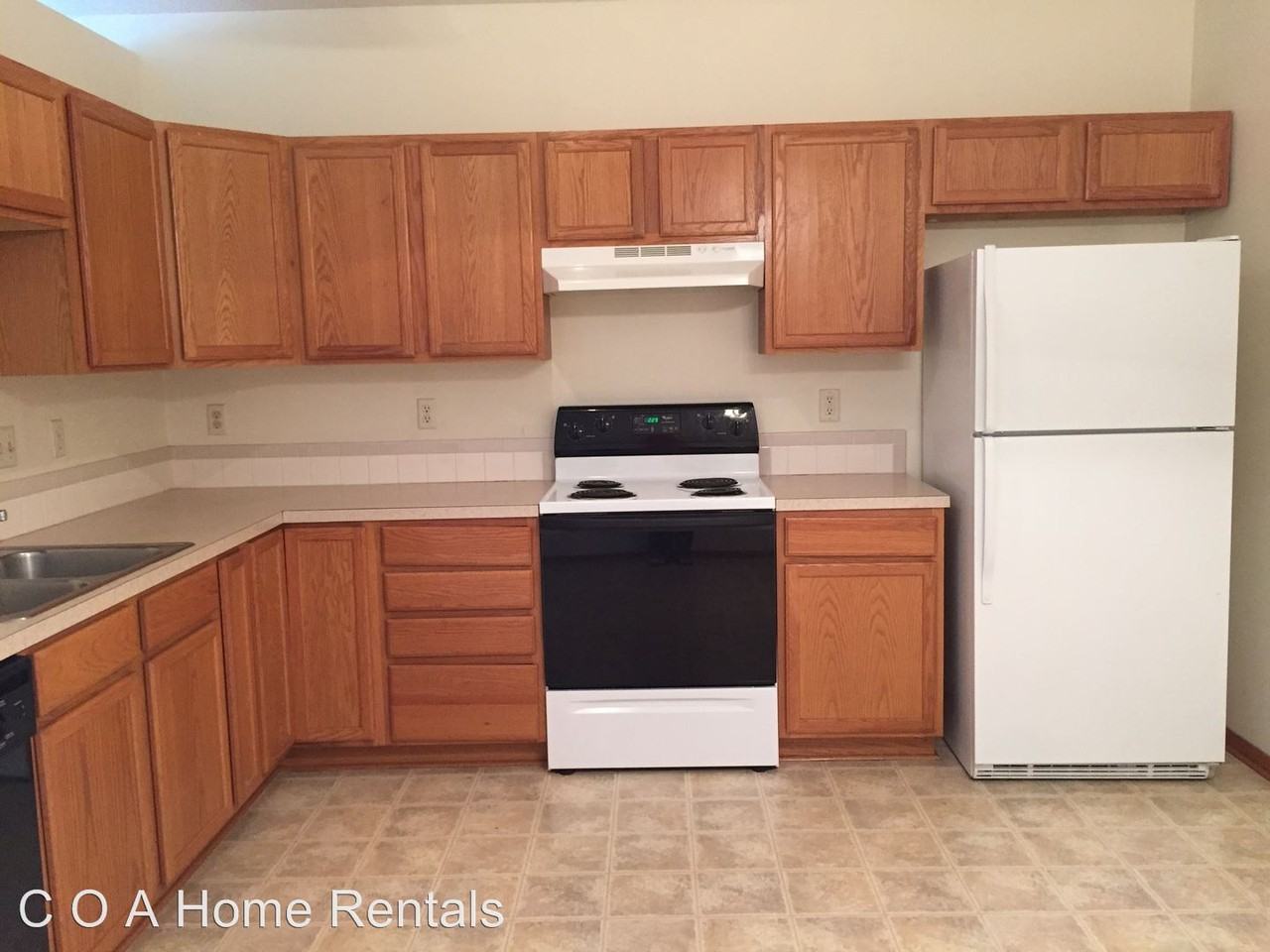 9055 Park Rd - Photo 3 of 7