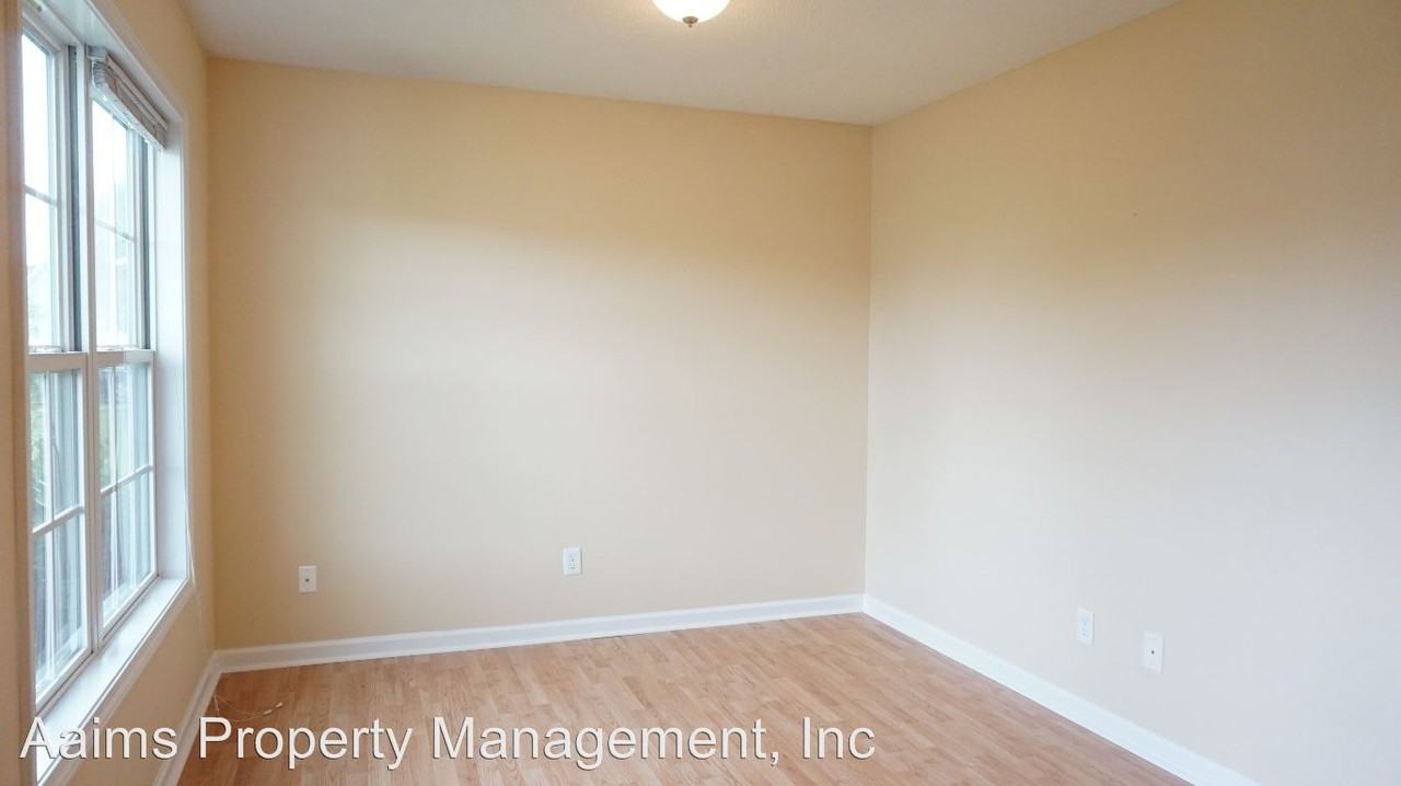 560 Carolina Oaks Cir - Photo 2 of 50