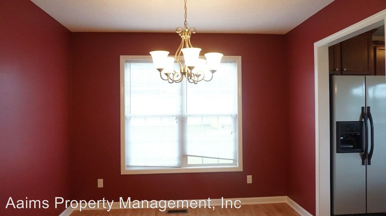 560 Carolina Oaks Cir - Photo 3 of 50