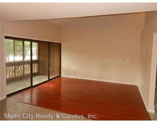 1064 E Michigan St - Photo 2 of 8