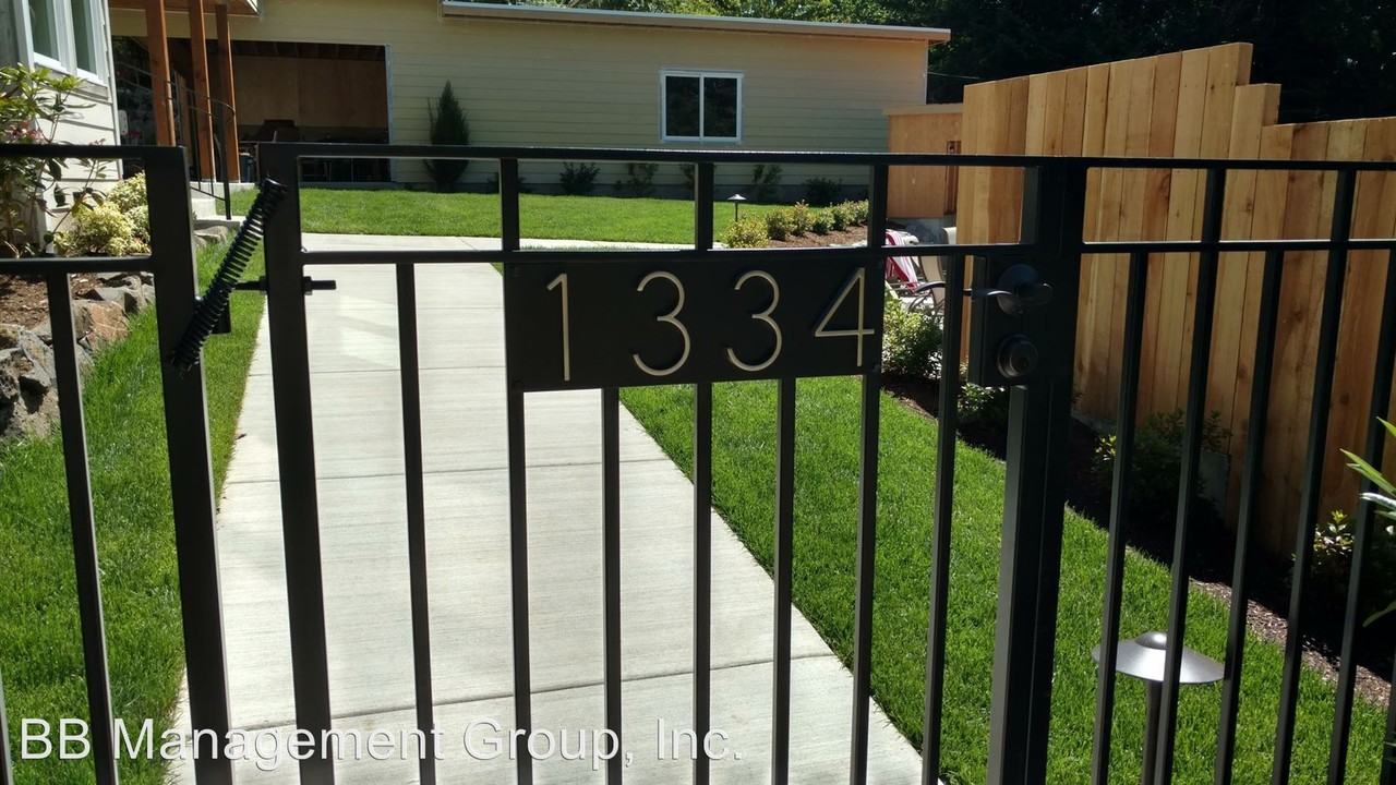 1334 SW 57th Ave - Photo 2 of 52
