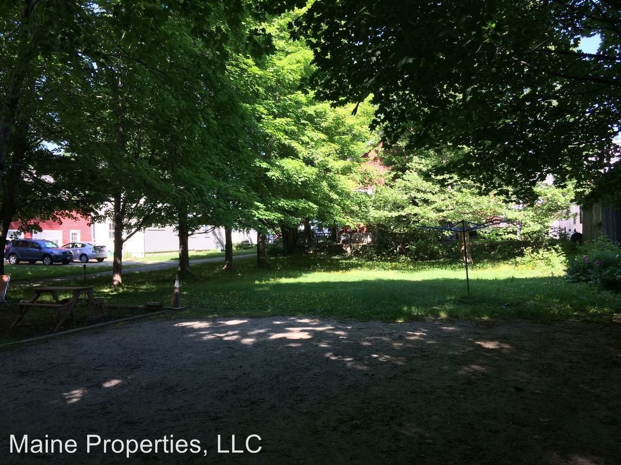 82 Main St - Photo 3 of 17