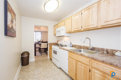 13802 Castle Blvd - Photo 2 of 10