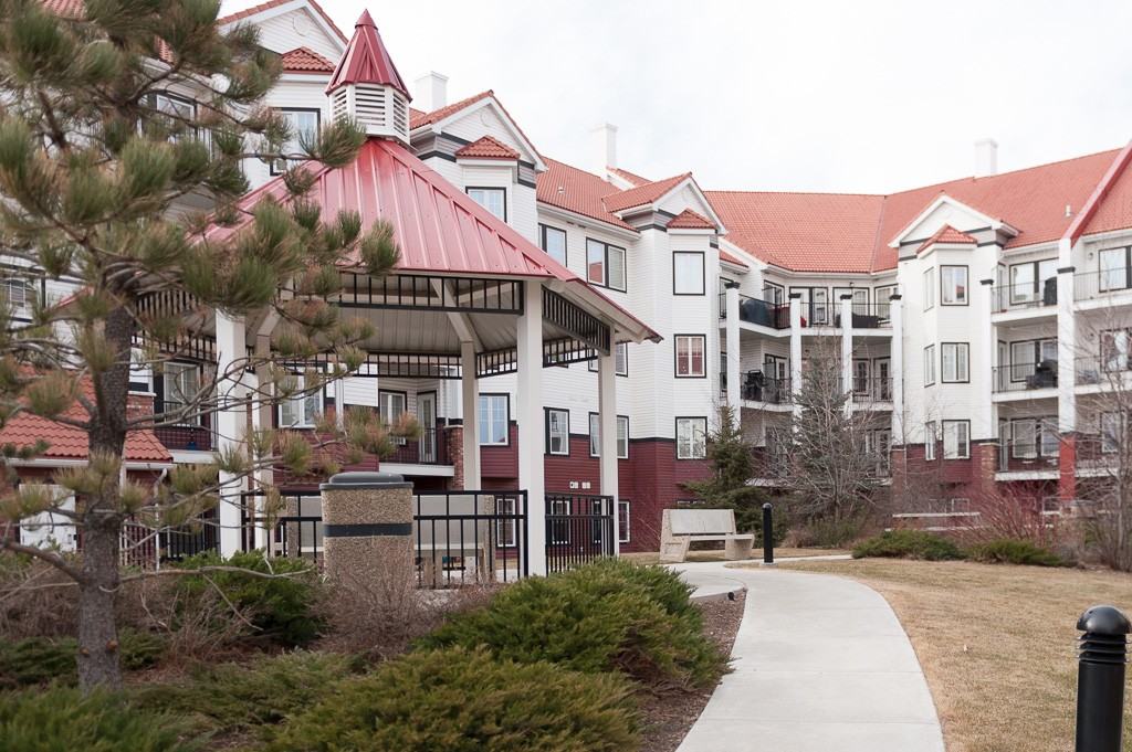 60 Royal Oak Plaza NW #336 - Photo 2 of 20