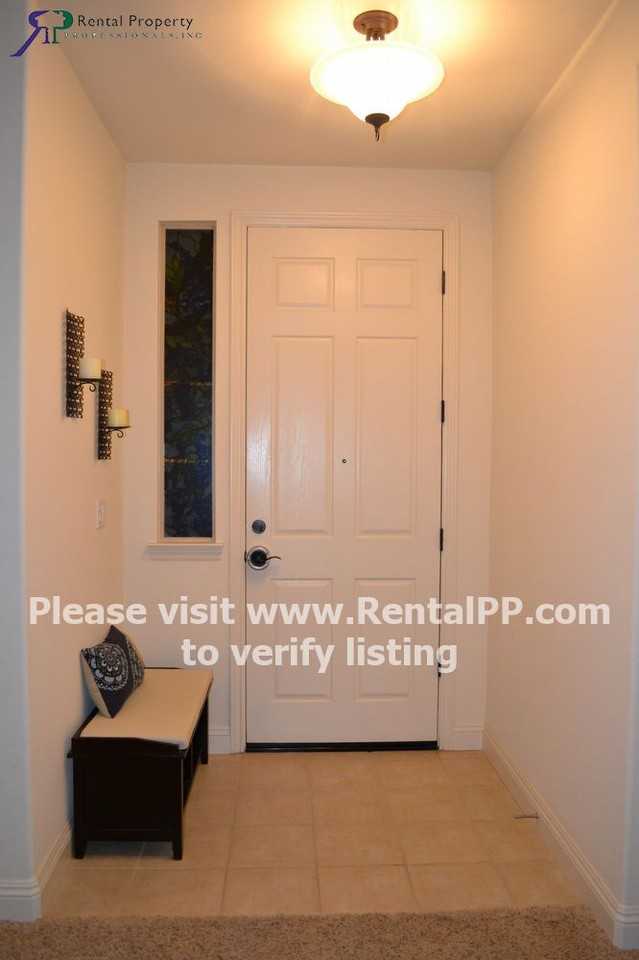 1465 English Way - Photo 2 of 10