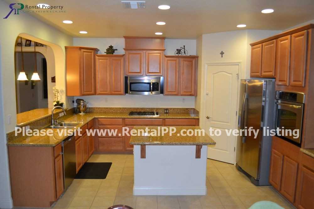 1465 English Way - Photo 3 of 10