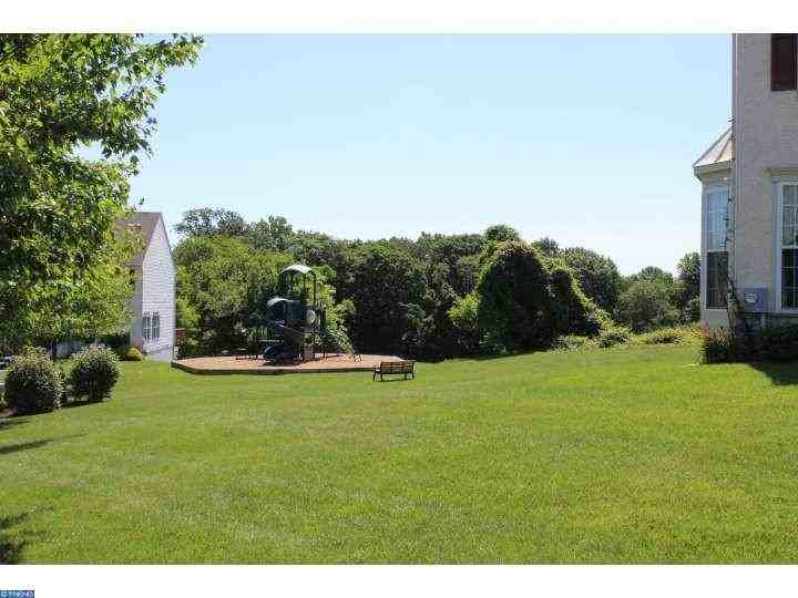 506 Turnbridge Ct - Photo 2 of 16