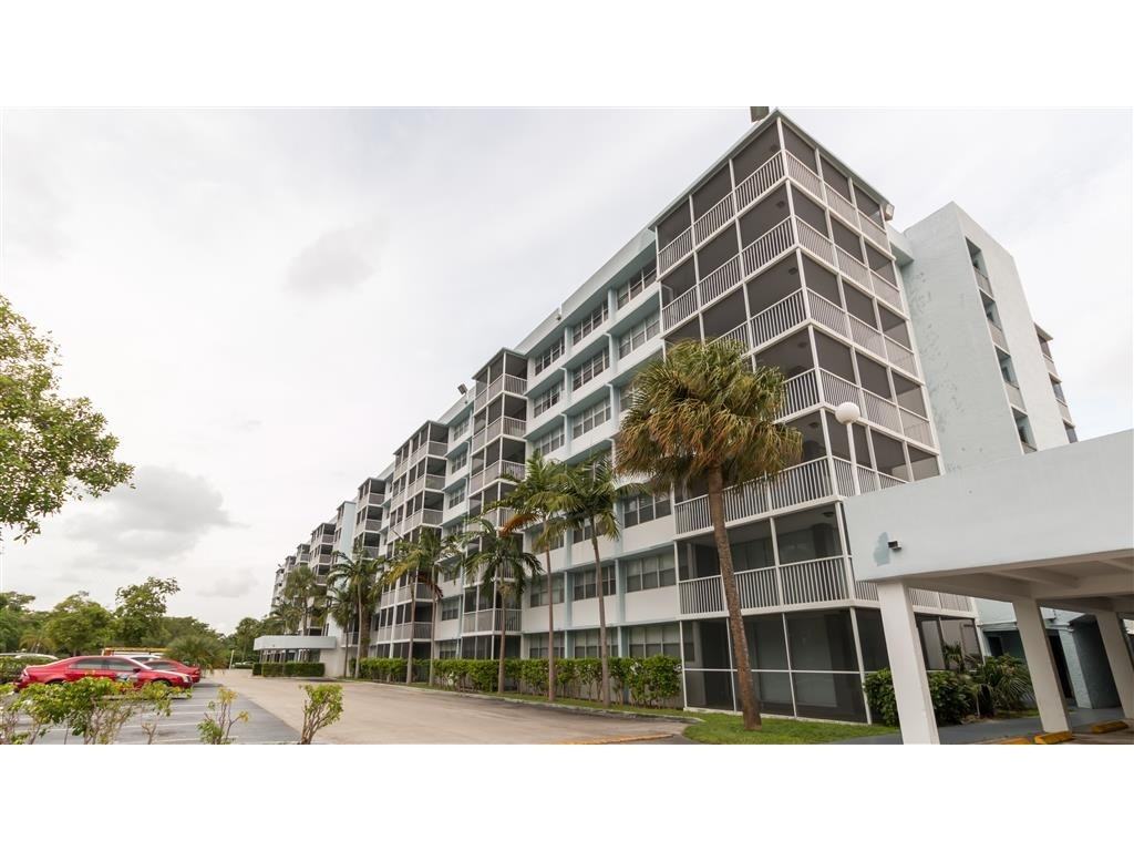 The Ellington Apartments 21010 NW 7th Ave, Miami Gardens, FL 33169