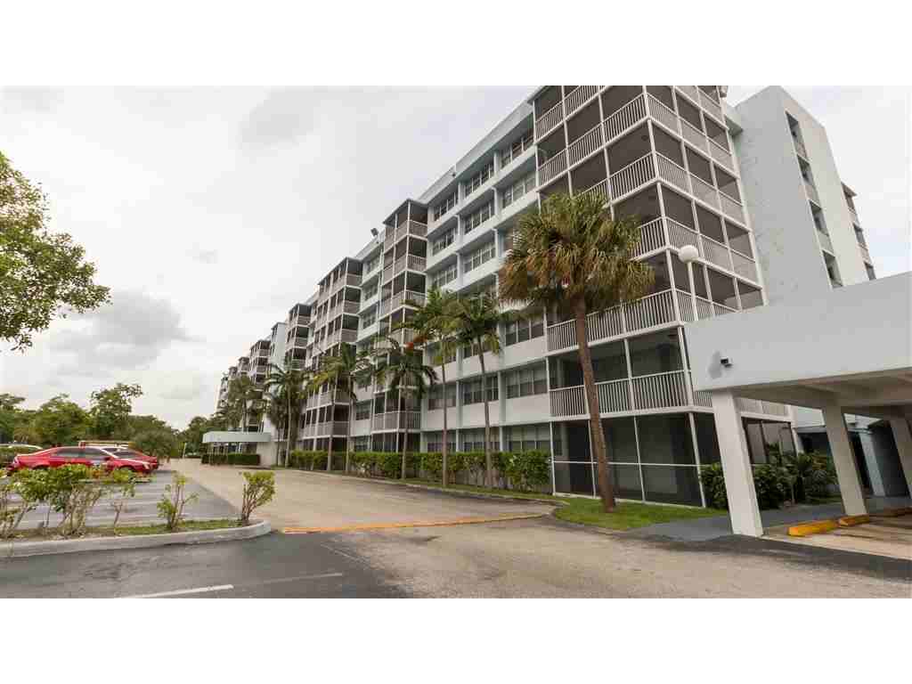 The Ellington - Photo 2 of 19