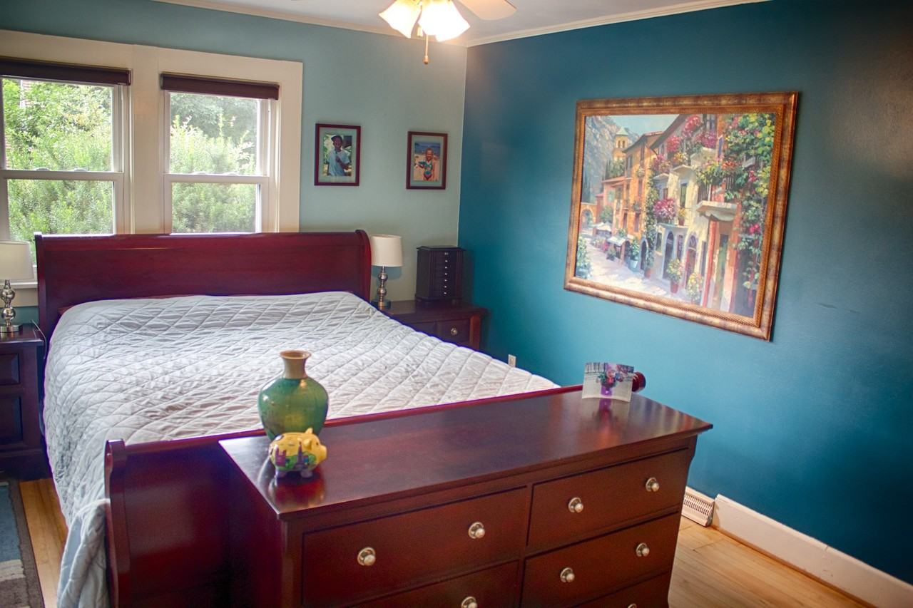 3810 Meyer Avenue - Photo 2 of 27