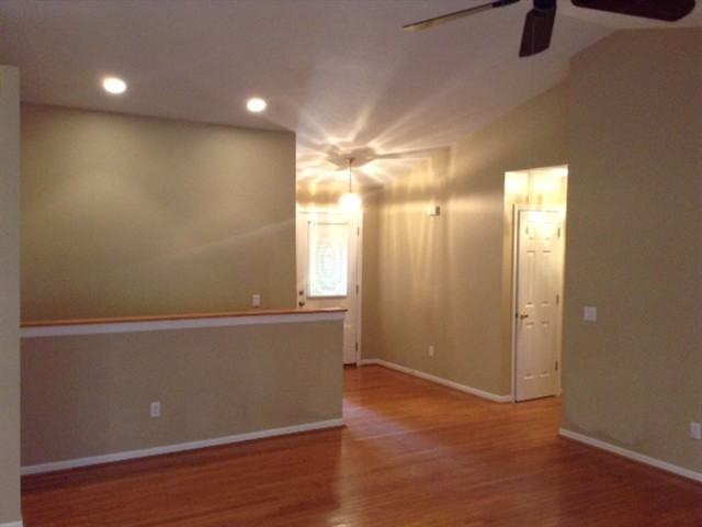 672 E Lake Ln - Photo 2 of 10