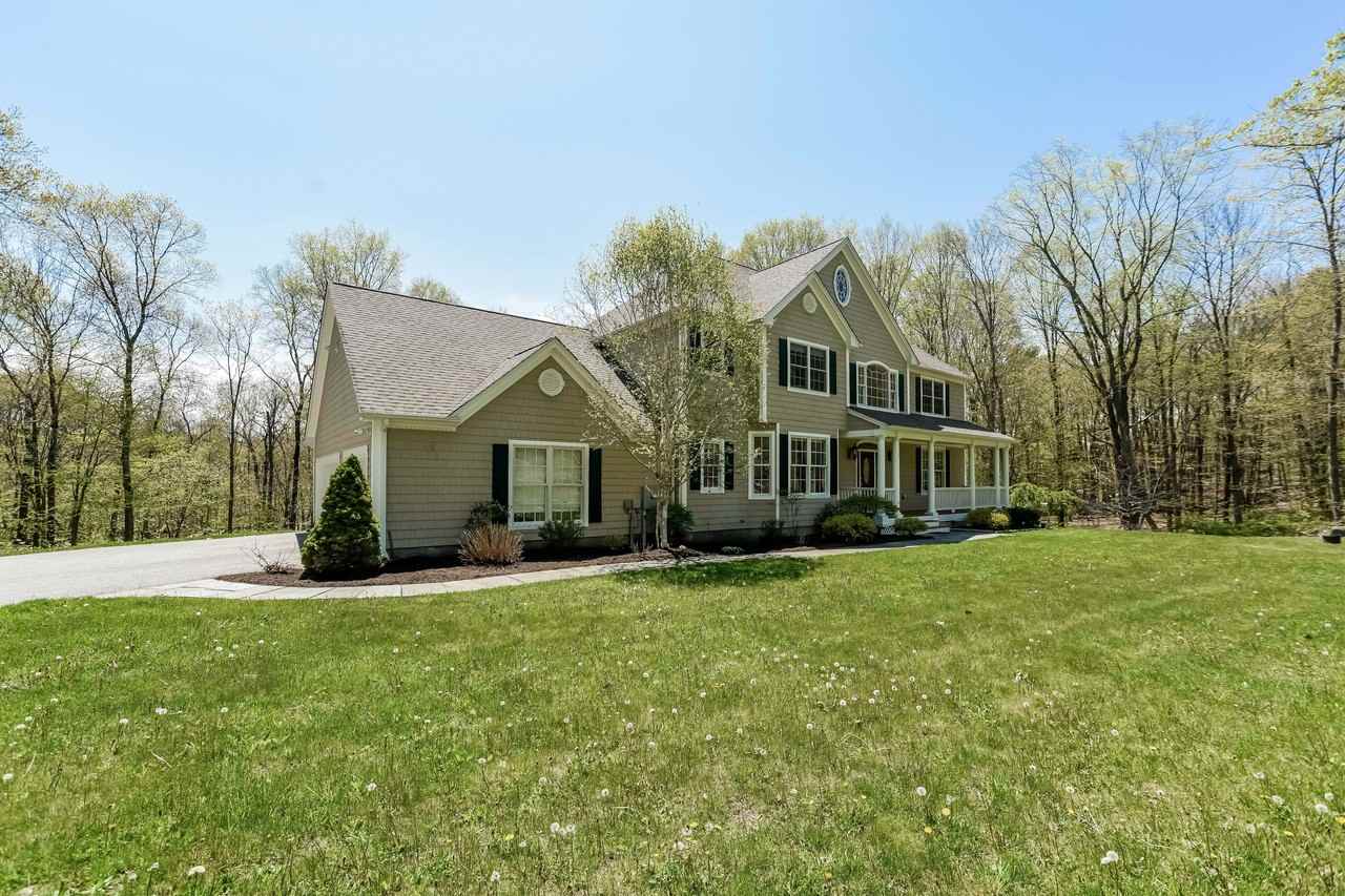 4 Pine Hill Rd - Photo 2 of 25