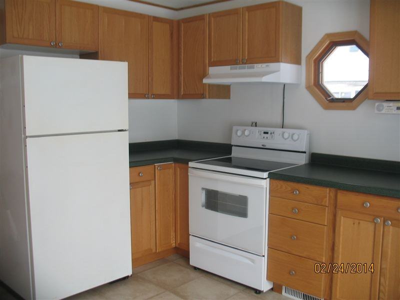 327 John St - Photo 3 of 8