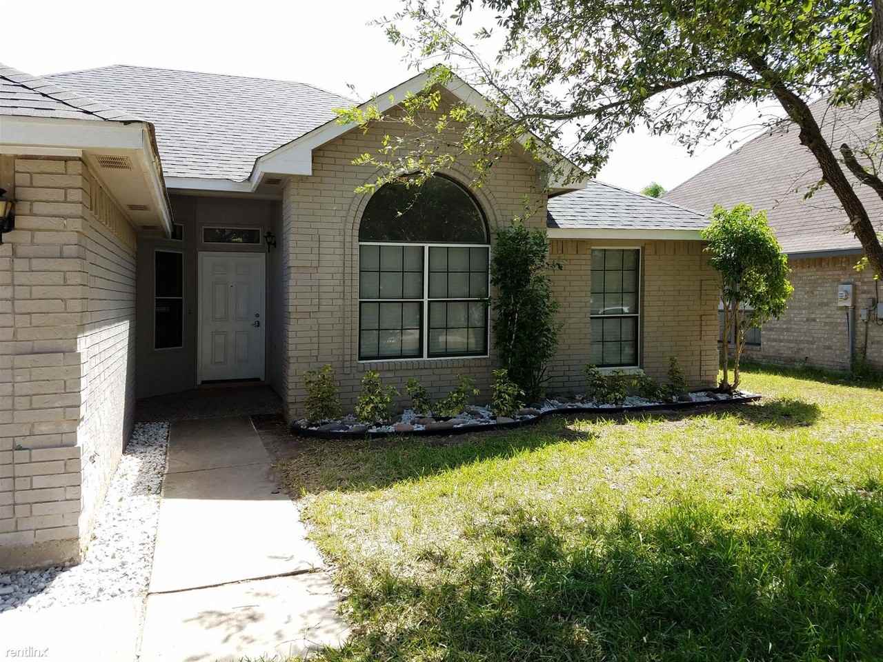 7508 N 22nd St, McAllen, TX 78504 4 Bedroom House for Rent for 1,350