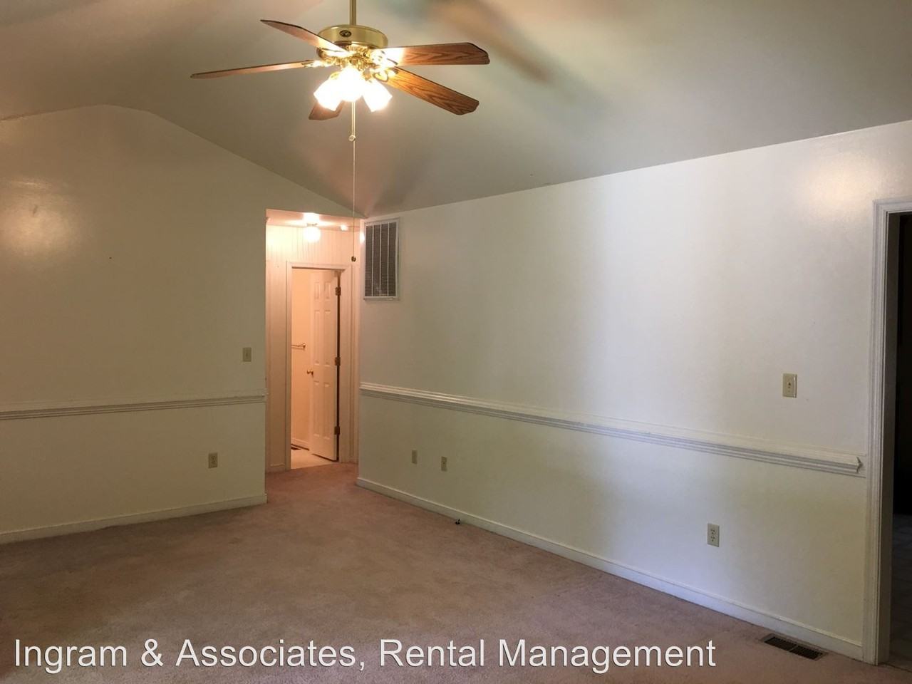 3723 Iris Cir - Photo 3 of 18