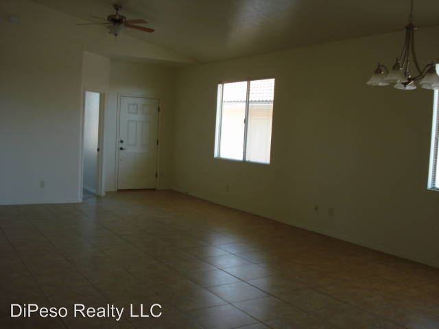 1561 Cottonwood Canyon Dr - Photo 3 of 8