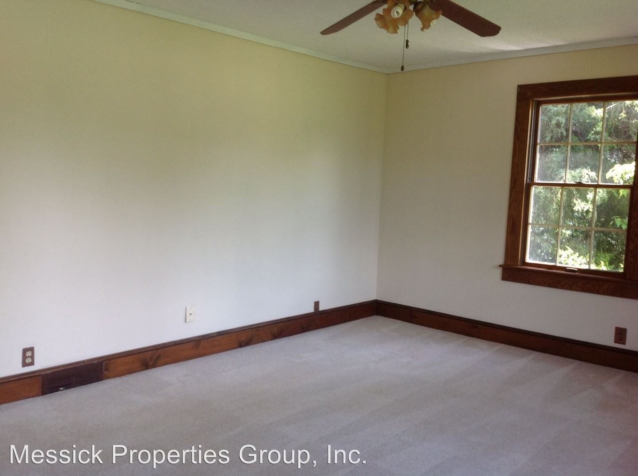 3303 Arlington Dr - Photo 2 of 8