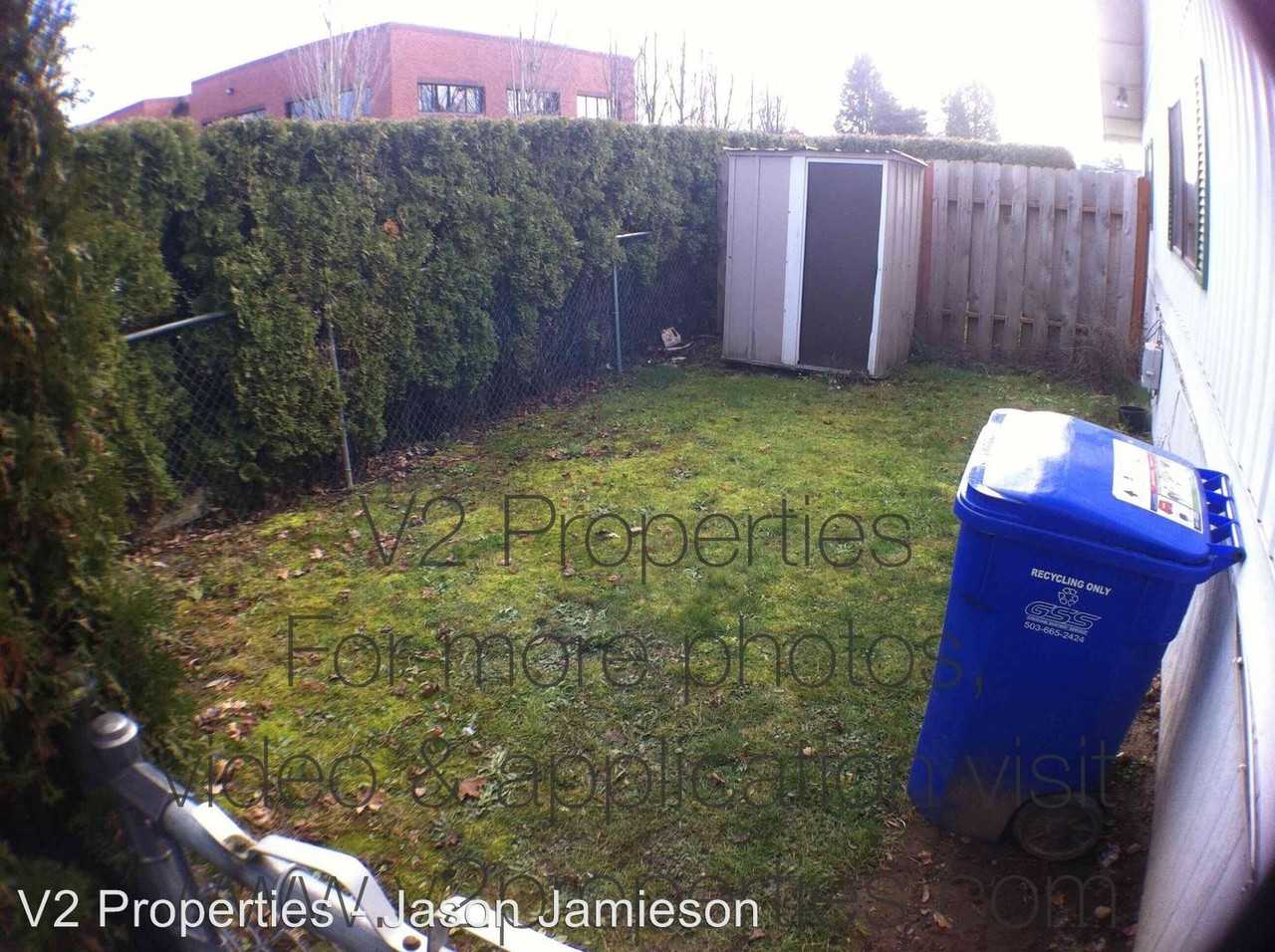 2010 NE Division St - Photo 3 of 11