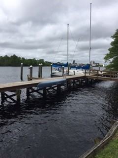 103 Continental Dr - Photo 3 of 15