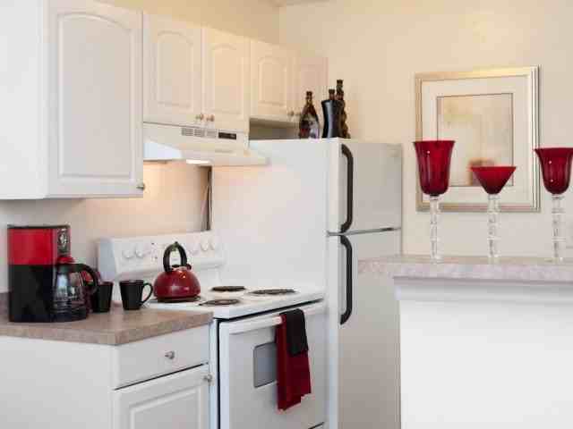 Arbor Lakes Apartments 6161 Memorial Hwy, Town 'n' Country, FL 33615