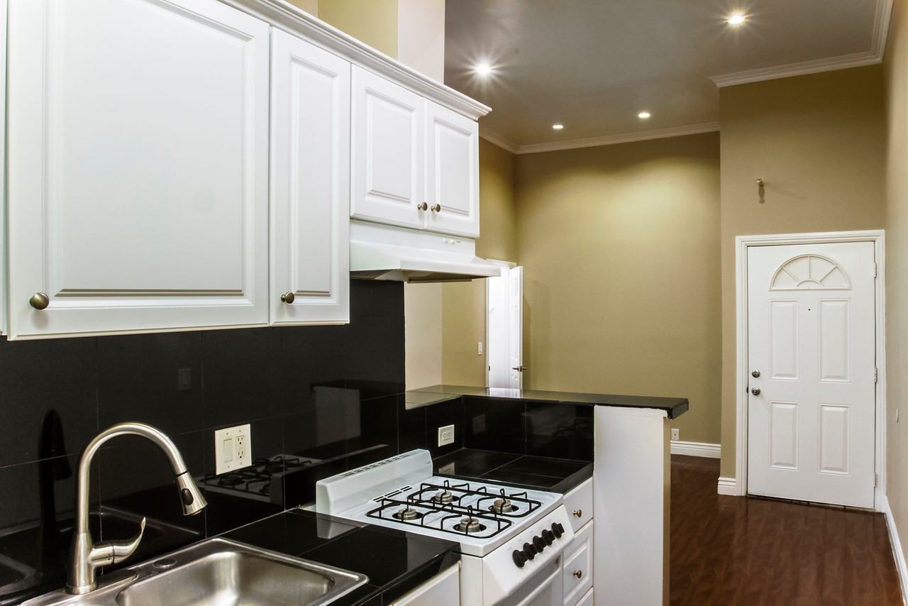 Fedora Woods - Photo 2 of 19