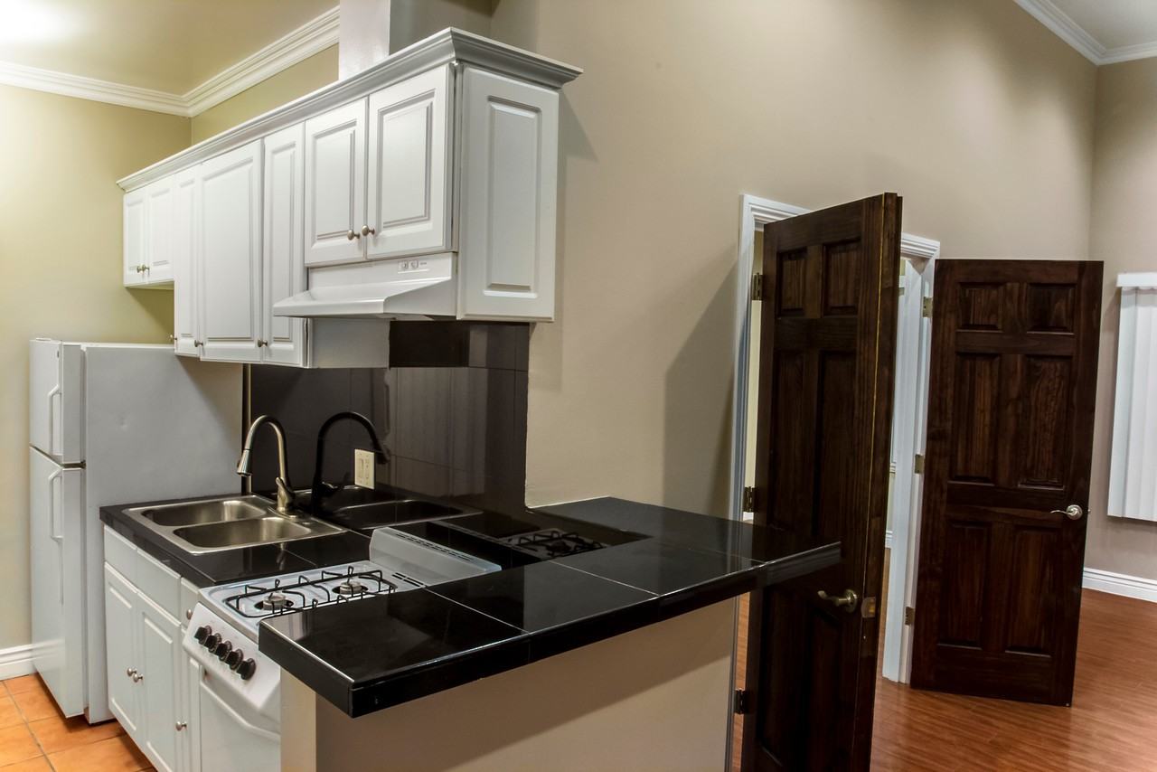 Fedora Woods - Photo 3 of 19