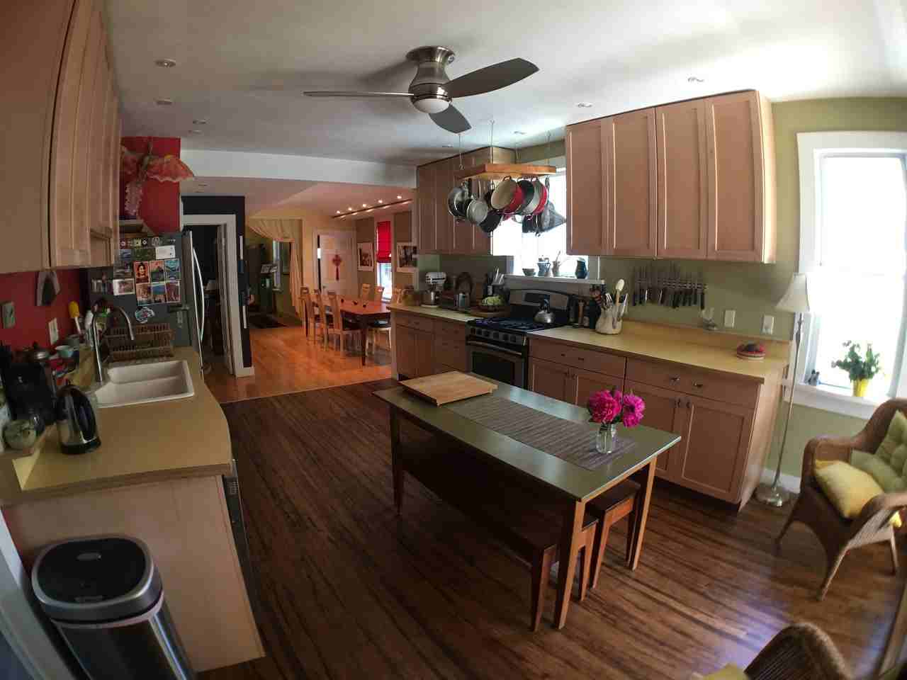 2529 N Bartlett Ave - Photo 2 of 15