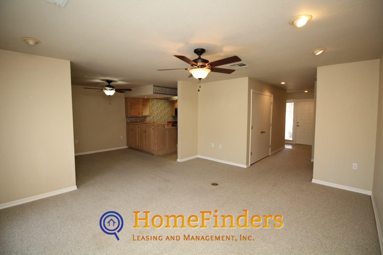 3428 N Ironwood Ave - Photo 2 of 16