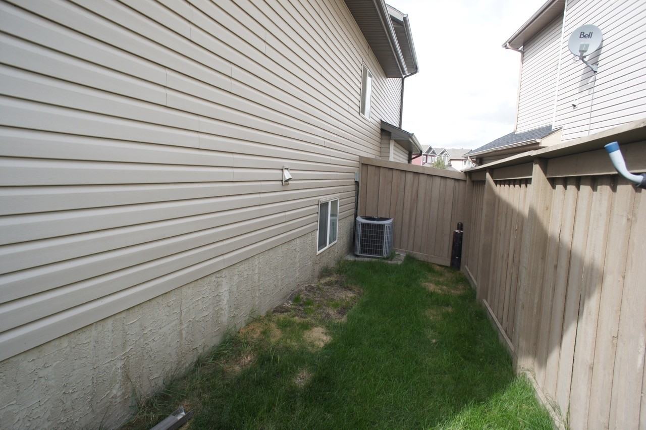 7325 Singer Way NW - Photo 3 of 18