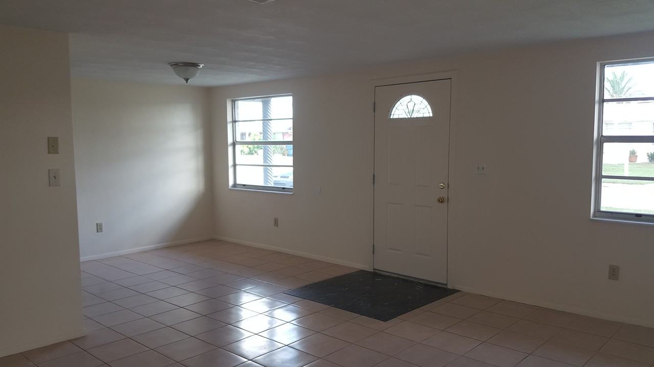3752 Baden Dr - Photo 3 of 26