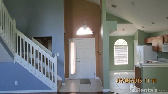 3107 Dunstable Dr - Photo 3 of 10