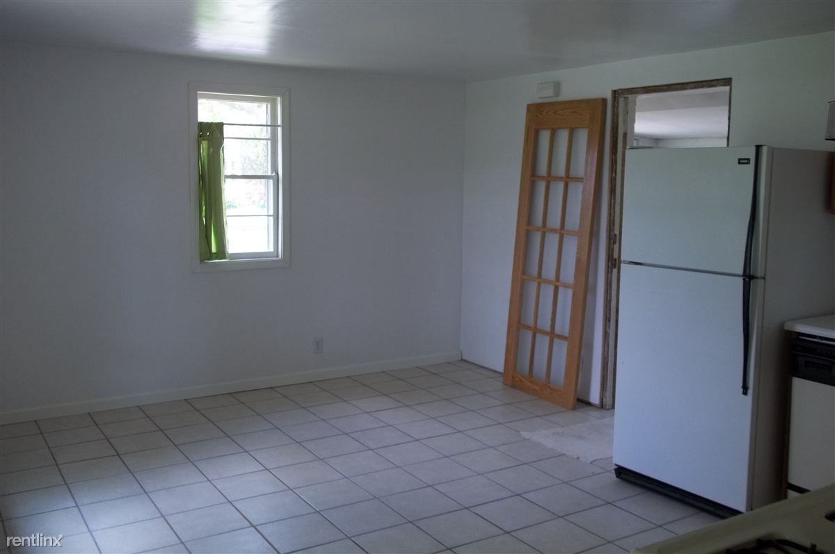 11515 Sarle Rd - Photo 3 of 9