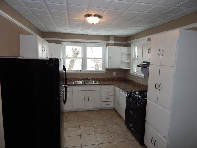 313 Mill St - Photo 3 of 10