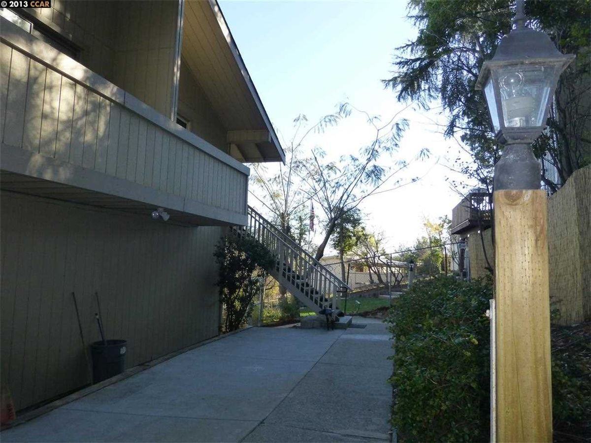 1700 Terrace Rd - Photo 3 of 9