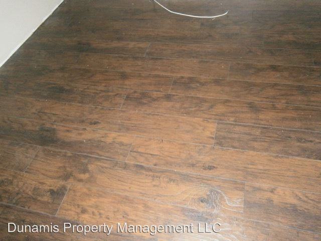 2916 Ridgeway Ave - Photo 3 of 4