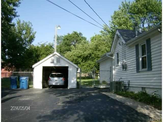 4050 Jane Ave - Photo 2 of 12