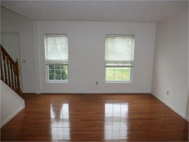 6600 Waverly Park - Photo 3 of 10