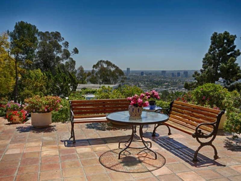 1371 Londonderry View Dr - Photo 2 of 20