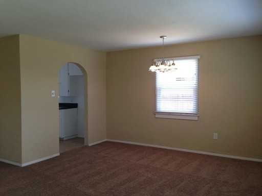 1133 N Myrtle Dr - Photo 3 of 17