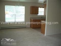 430 Smallwood Ln - Photo 3 of 7