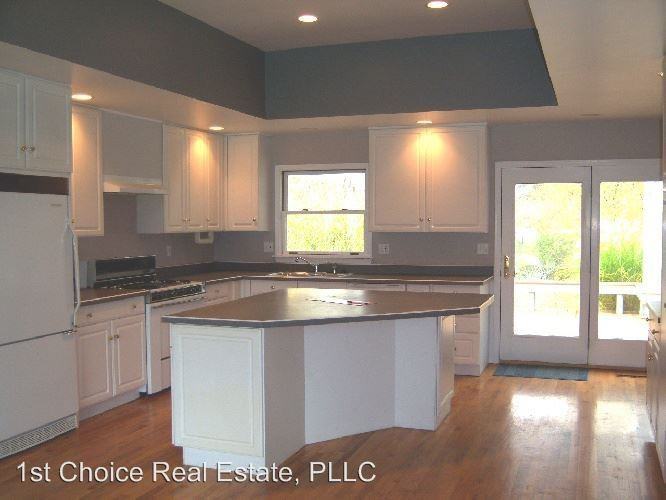 4531 Ethel St - Photo 3 of 12