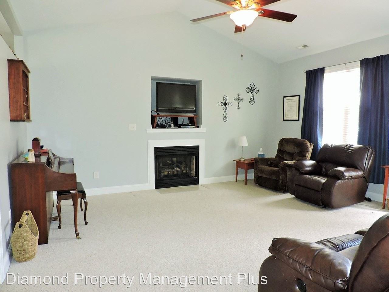 231 White Oak Bluff Rd - Photo 3 of 12