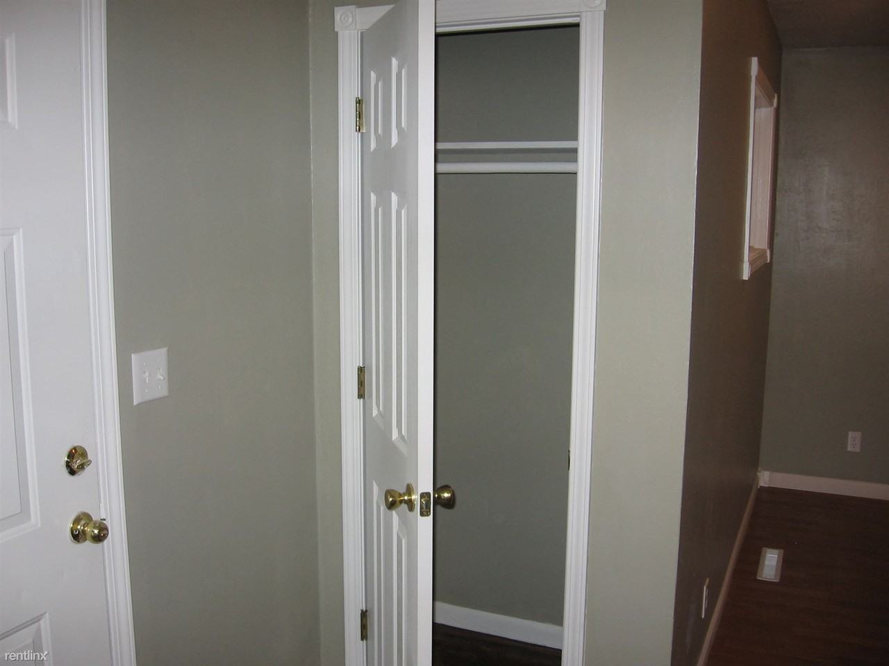 310 Anita Dr - Photo 3 of 16