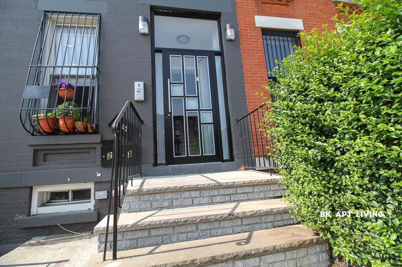 733 Lexington Avenue #2