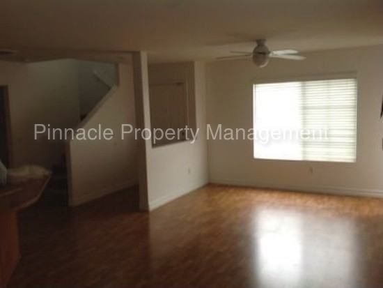 25531 Bayside Pl - Photo 3 of 9